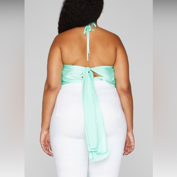 Fashion to Figure Sequin Halter Top - Picture 4 of 4